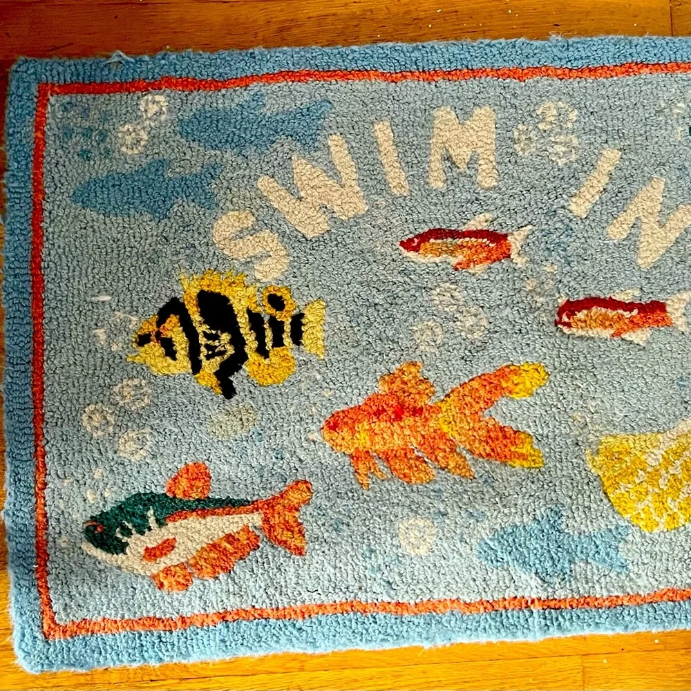Chandler Four Corners Vintage Hooked Wool Rug Fish Ocean “Swim In“ 2’x3’